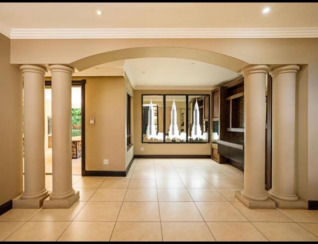 5 BEDROOM HOUSE FOR SALE IN THE WILDS